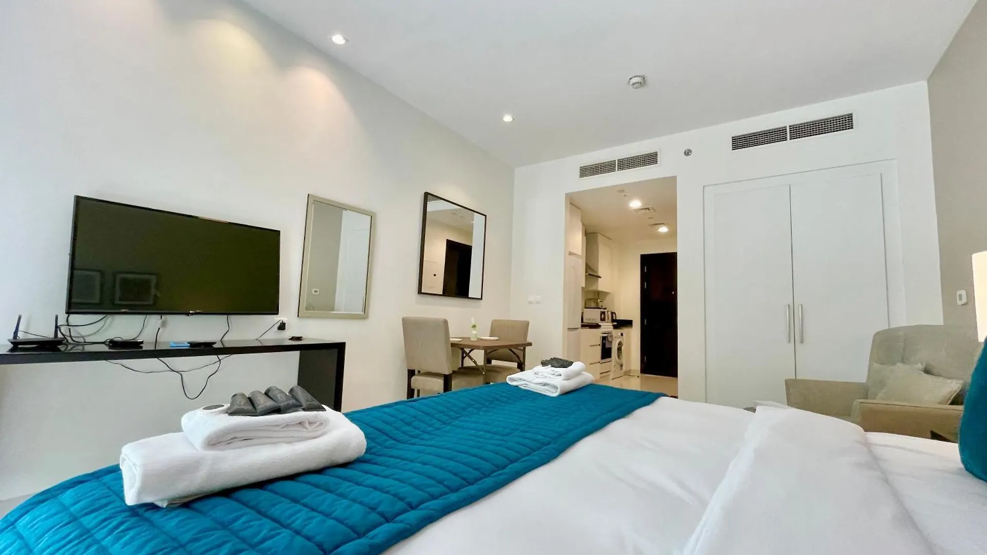 Vacay Lettings - Modern Studio Near To Expo City Dubai United Arab Emirates
